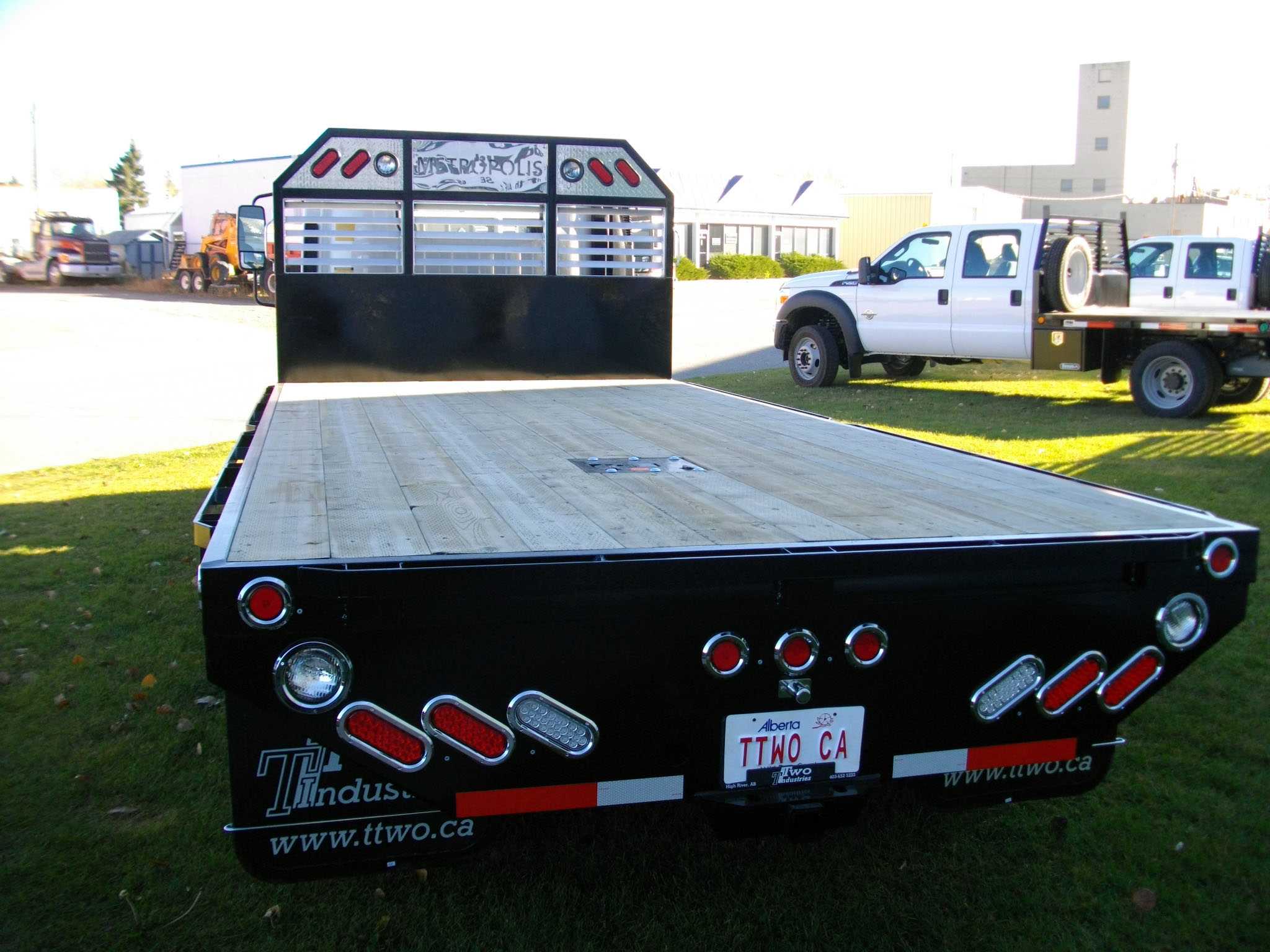 Flat Decks for Trucks T Two Industries